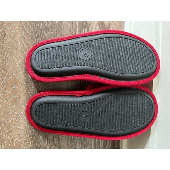 Victoria's Secret Slippers - Picture 4 of 5